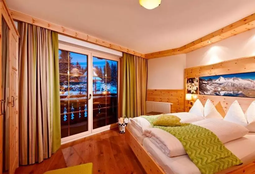 Comfort room with mountain view, Biohotel Castello Königsleiten