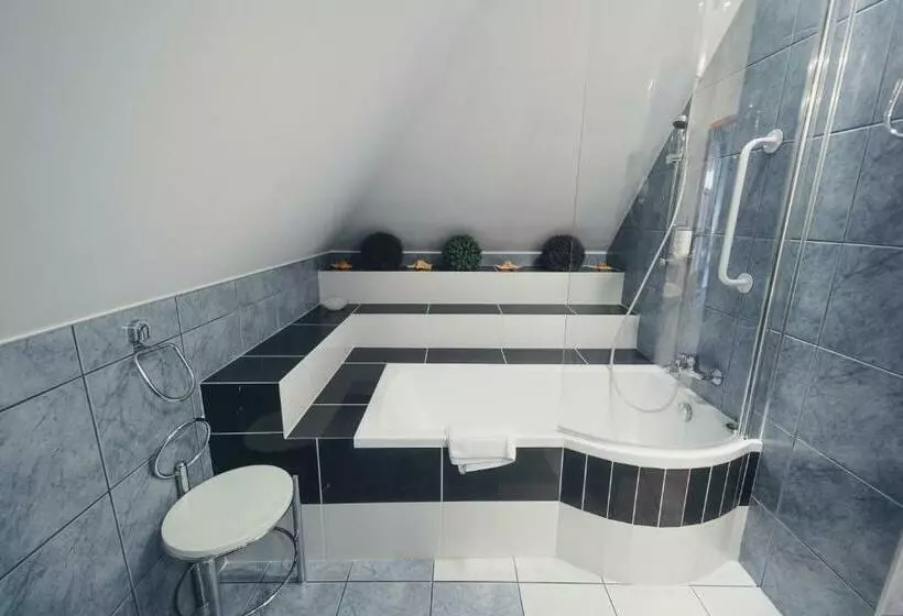 スイート, Elita Hotel & Restauracja