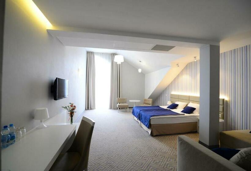 آپارتمان 1 خوابه با تراس, Aleksandria