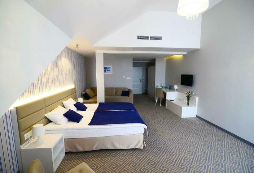 آپارتمان 1 خوابه با تراس, Aleksandria