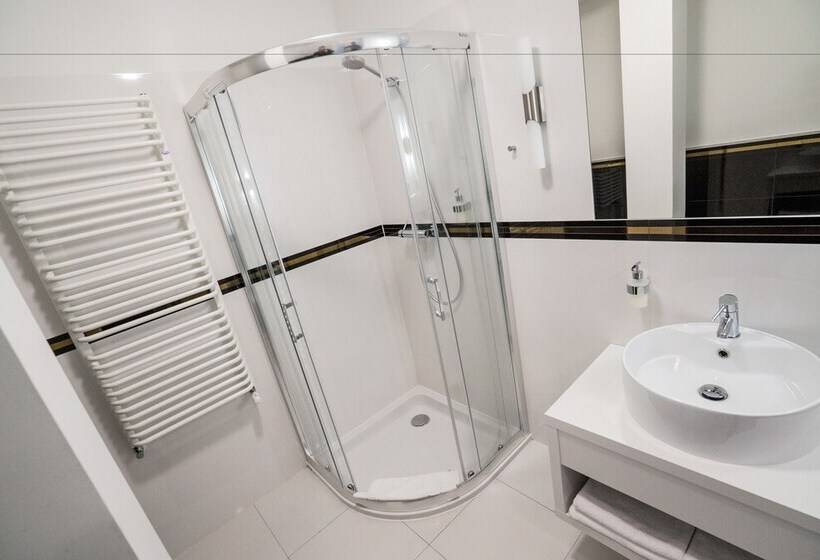 اتاق استاندارد, Aleksandria