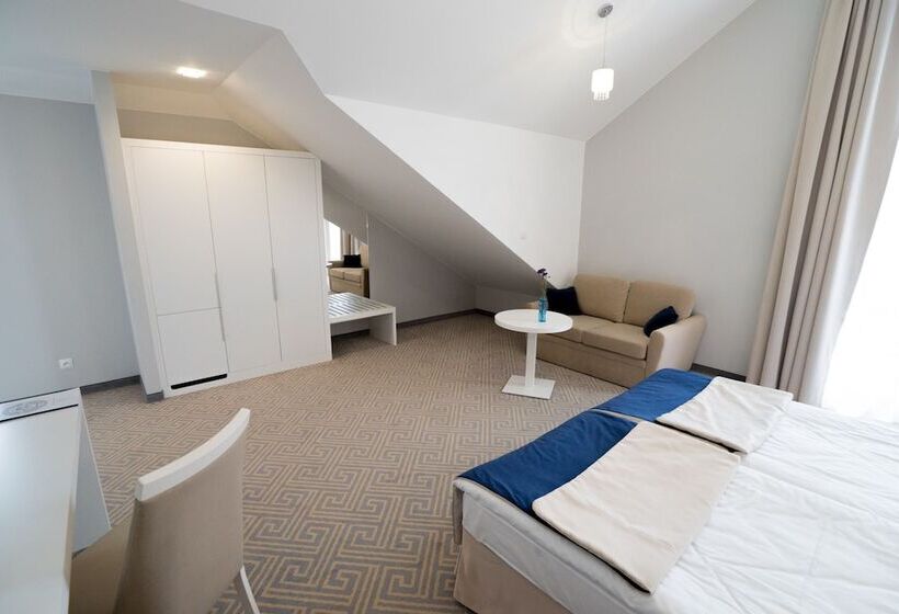 اتاق لوکس, Aleksandria