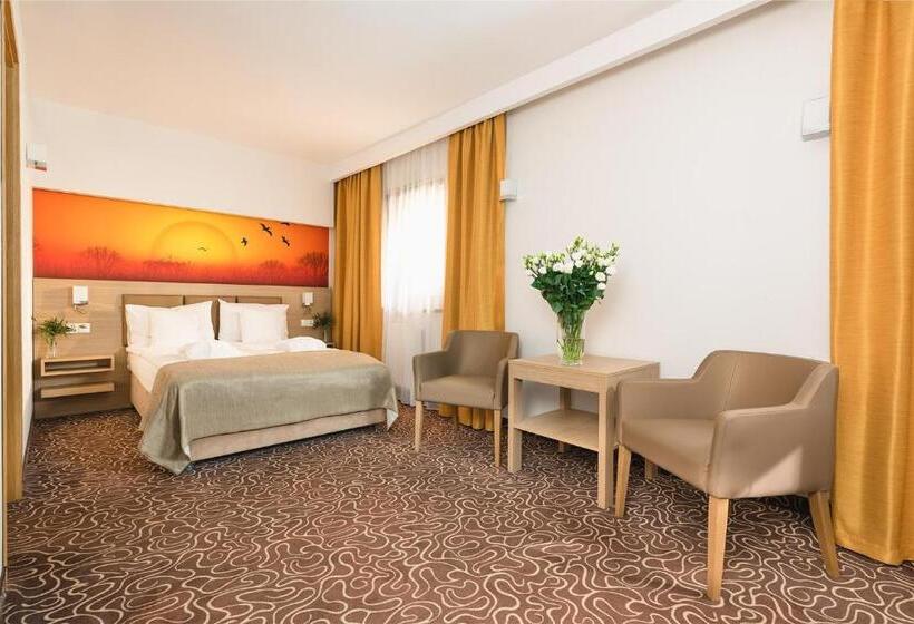 اتاق لوکس, Amazonka Conference And Spa