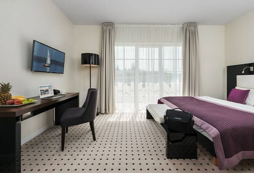 اتاق لوکس با چشمانداز دریاچه, Boutique Apartmenty M&m