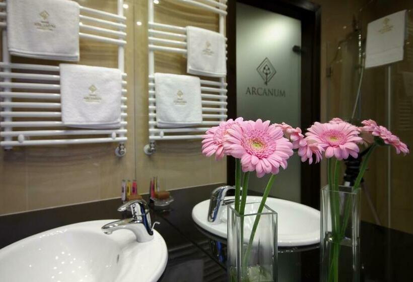 Номер Deluxe с Балконом, Arcanum