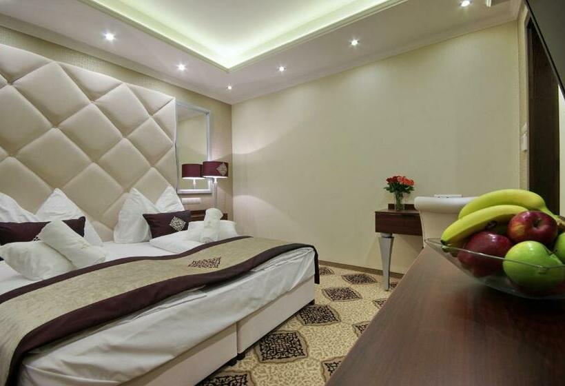 Номер Superior с Балконом, Arcanum