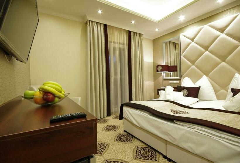 Номер Superior с Балконом, Arcanum