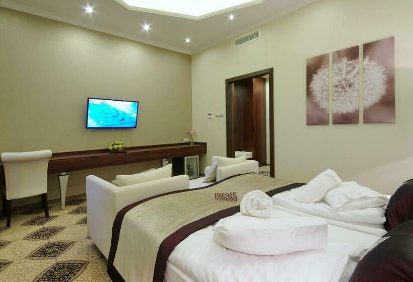 Номер Стандарт, Arcanum