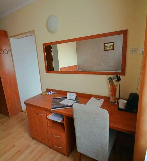 اتاق استاندارد, Awis