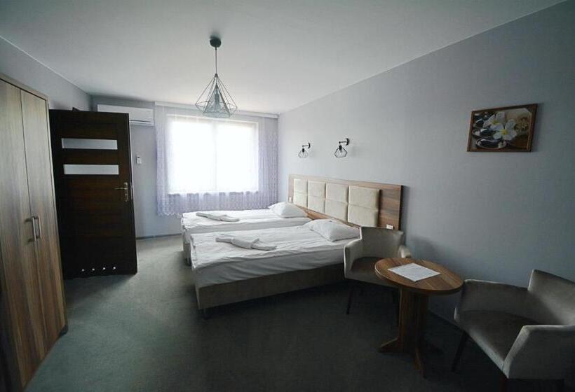 اتاق لوکس, Awis