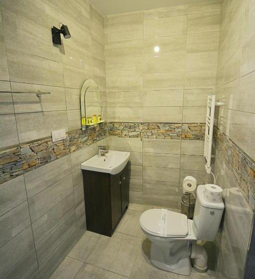 اتاق لوکس, Awis