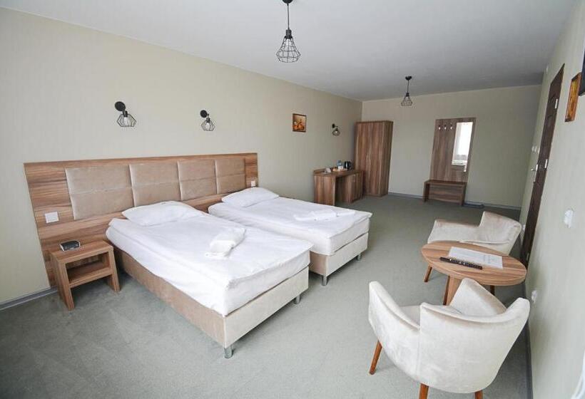 اتاق لوکس, Awis