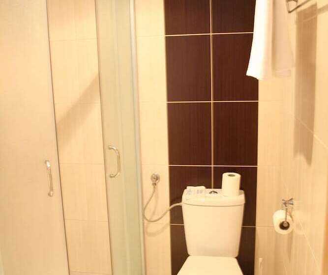 اتاق استاندارد, Dom Polonii