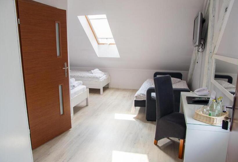 חדר סטנדרט לשלושה, Willa Dwór Górny