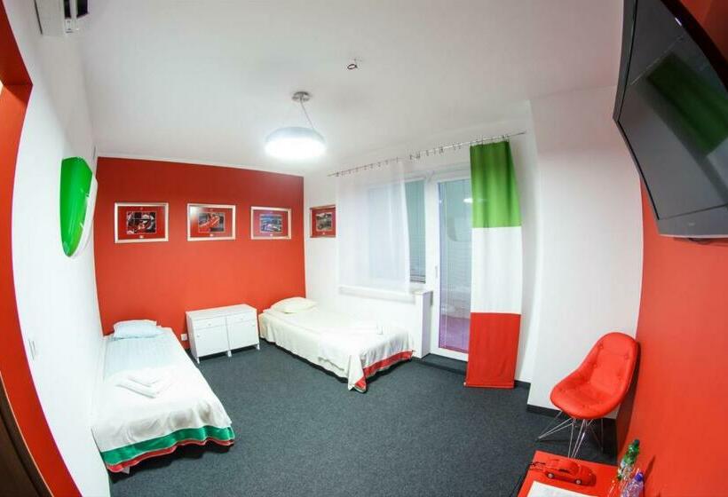 اتاق استاندارد, Garage