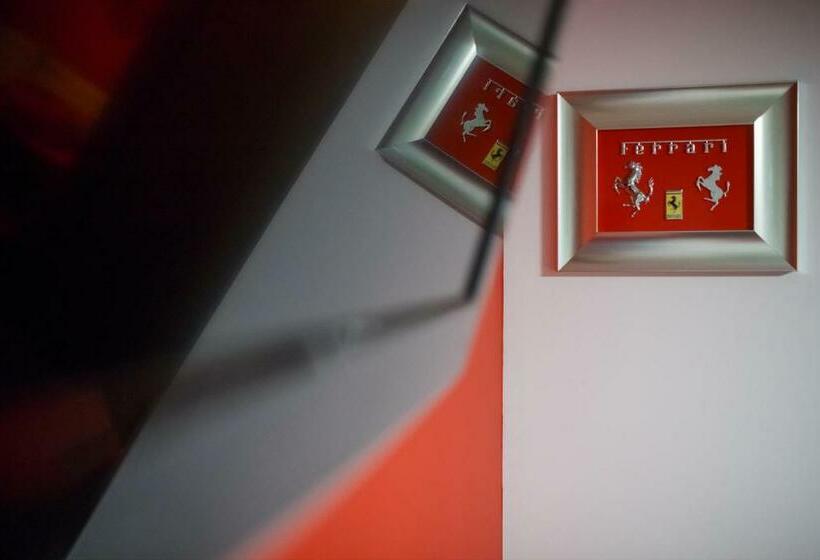 Номер Стандарт, Garage