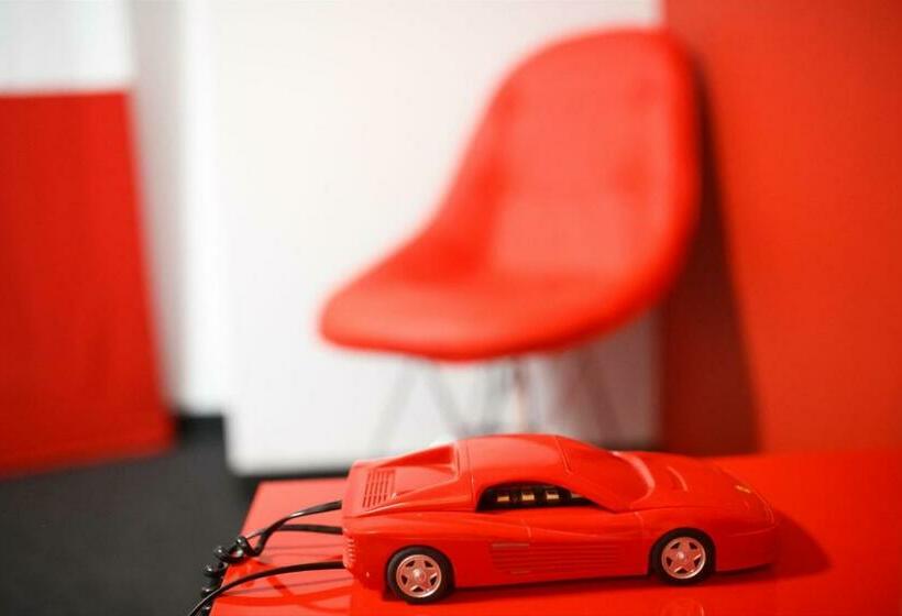 اتاق استاندارد, Garage