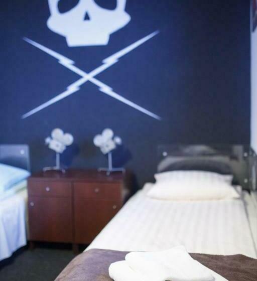 اتاق استاندارد, Garage