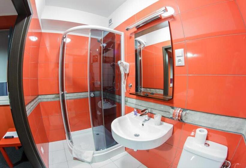 اتاق استاندارد, Garage