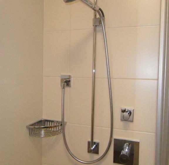 4인용 스탠다드 룸, Gasthof Pension Schütz