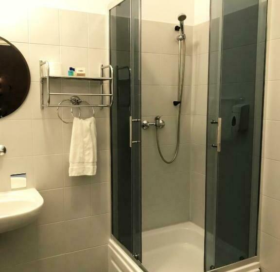 اتاق استاندارد یک نفره, Granada