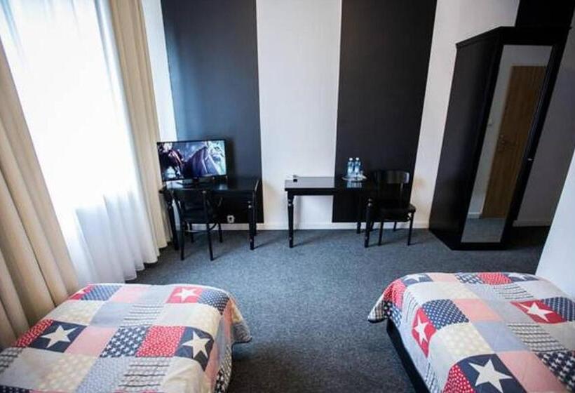 اتاق استاندارد, Granada