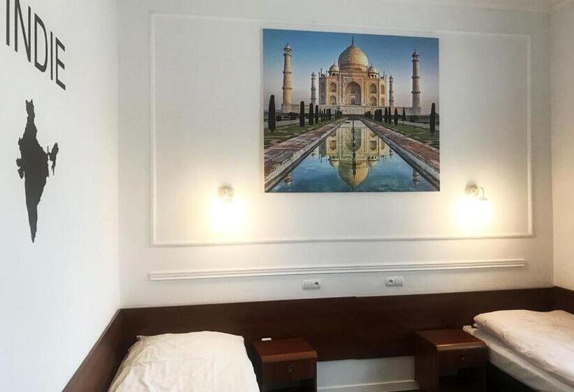 اتاق استاندارد, Granada