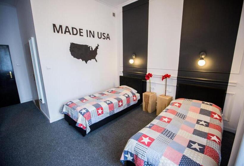 اتاق استاندارد, Granada