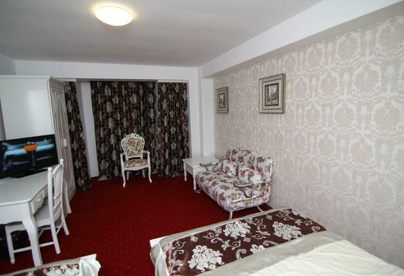 高级大房间, Helin Central