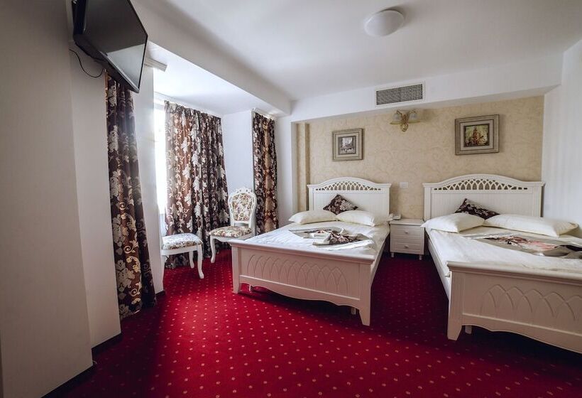 标准间, Helin Central