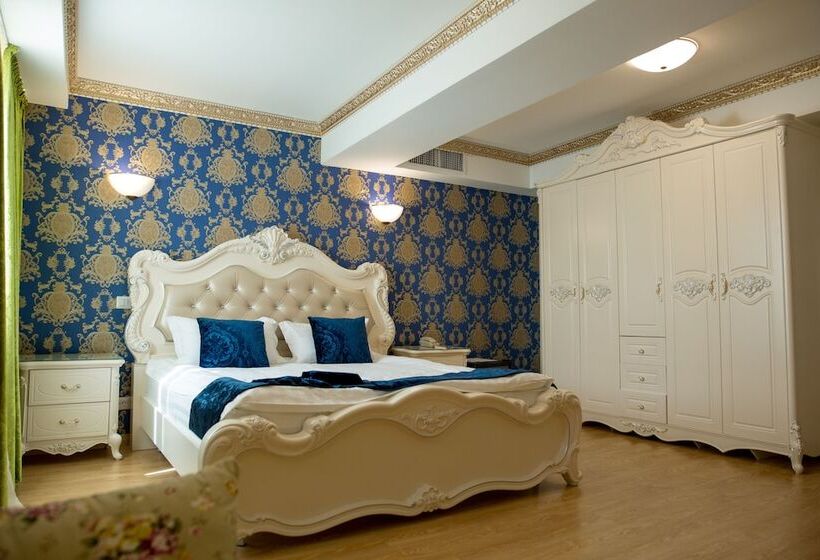 高级大房间, Helin Central