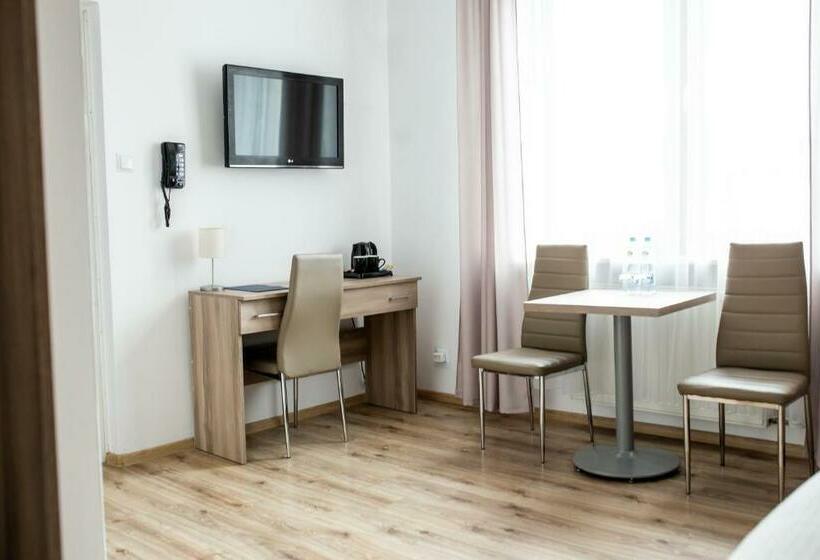 スタンダードトリプルルーム, Janda Resort & Conference