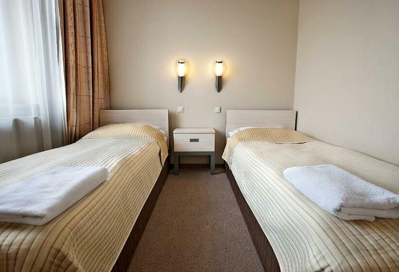 スタンダードルーム, Jarota