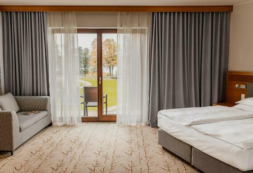 غرفة بريميوم مطلّة علي البحيرة, Marina Club