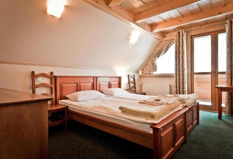 استودیوی استاندارد, Marymont Sggw Przy Dolinie Kościeliskiej