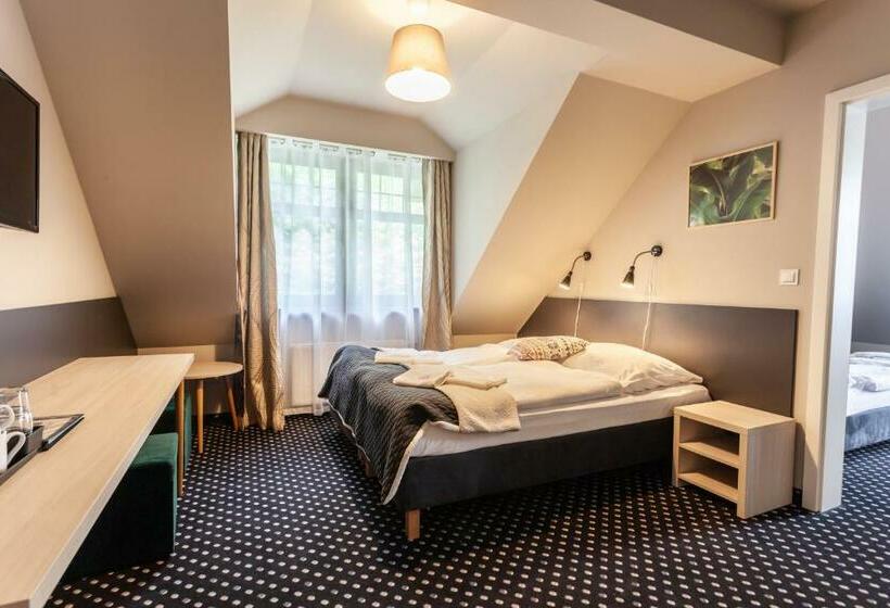 غرفة قياسية رباعية, Medical Wellness & Spa Werona