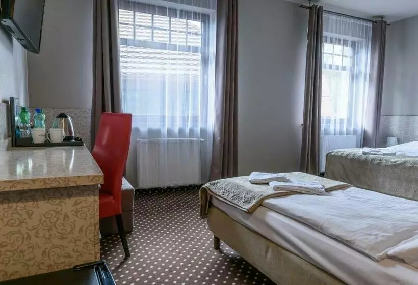 スタンダード４人部屋, Medical Wellness & Spa Werona