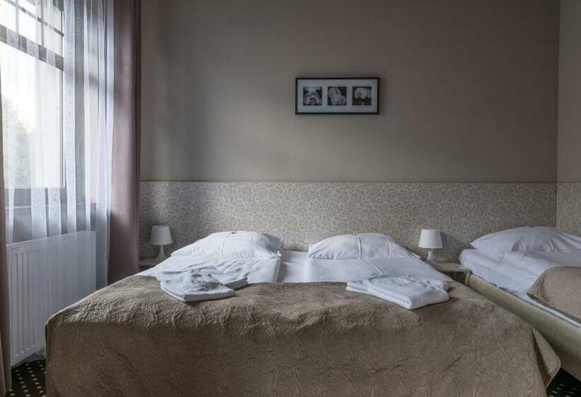 غرفة قياسية رباعية, Medical Wellness & Spa Werona