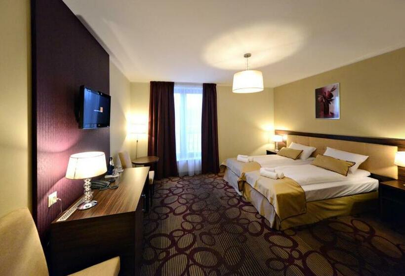 Номер Стандарт, Mela Verde