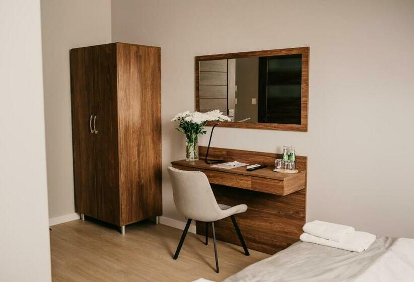 스탠다드 룸, Millenium