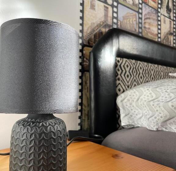 חדר סטנדרט, Hot L Mini