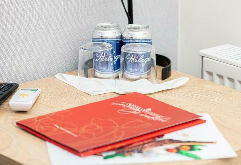 Номер Стандарт, Nad Wisłą