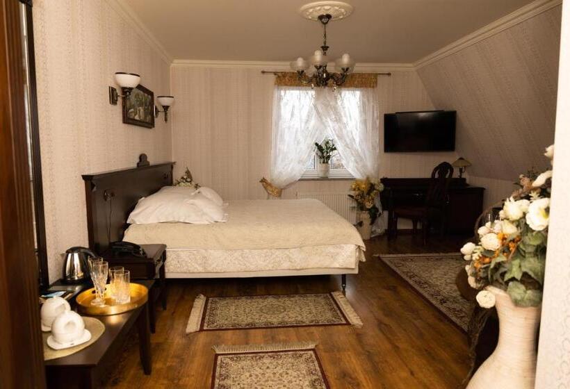 חדר דלוקס, Oławian