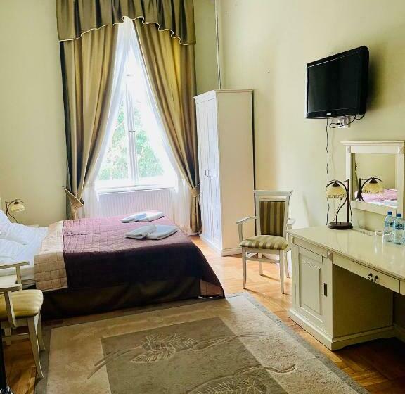 Apartamento 1 Dormitório, Pałac Biedrusko
