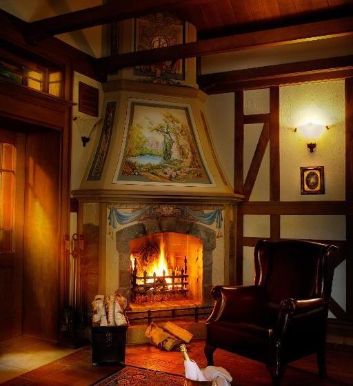 דירת שני חדרים, Pałac Czarny Las