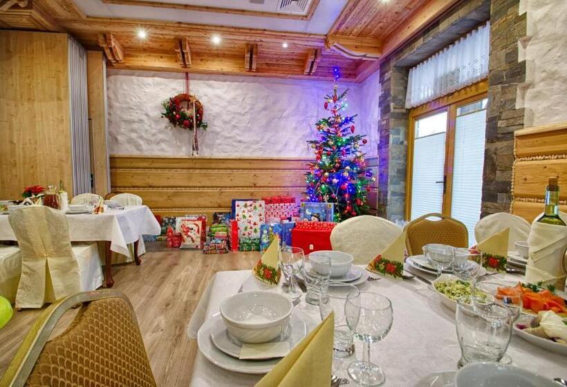 اتاق پرمیوم, Toporów