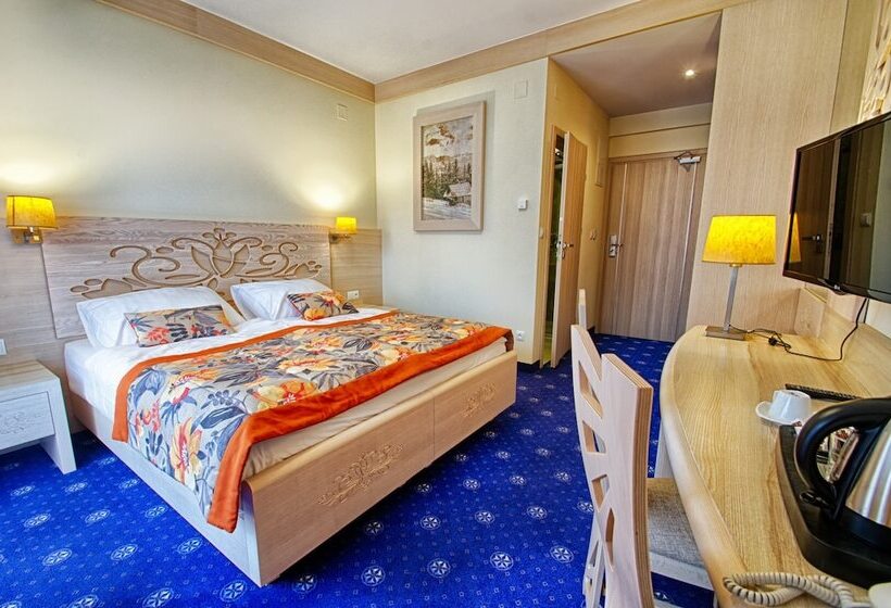 اتاق پرمیوم, Toporów