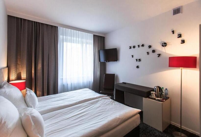 シティビューのデラックスルーム, Ratuszowy