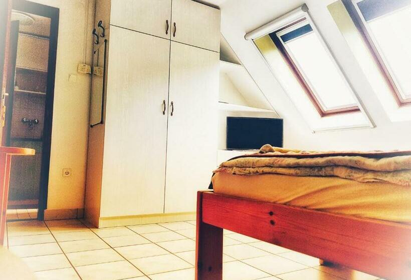 غرفة قياسية, Róza Hotel és Apartmanház