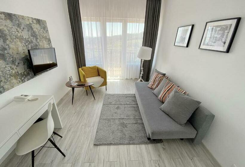 Suite, Srebrna Góra